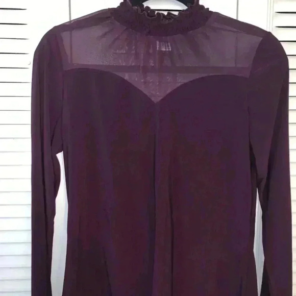 Diana Belle Women’s Small Mesh Long Sleeve Top - Picture 1 of 2